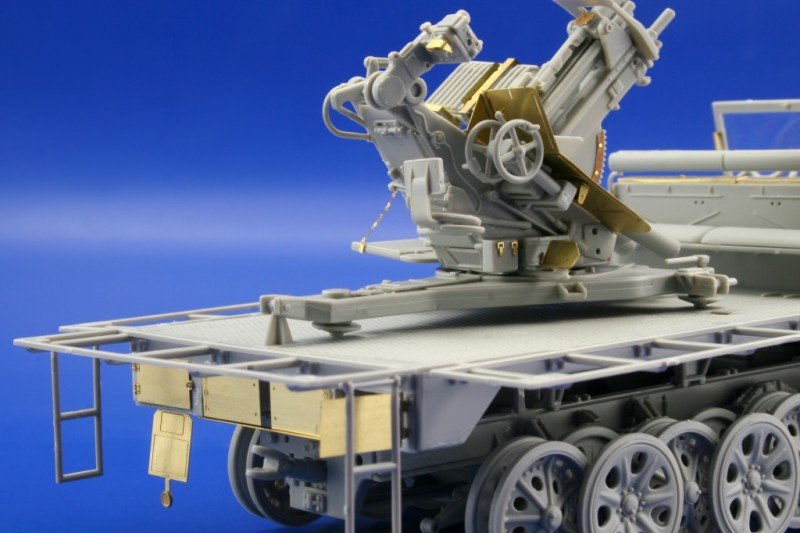 Eduard 36104 Sd. Kfz.7/2 (early) Flak 37 37mm 1/35 Trumpeter – image 13