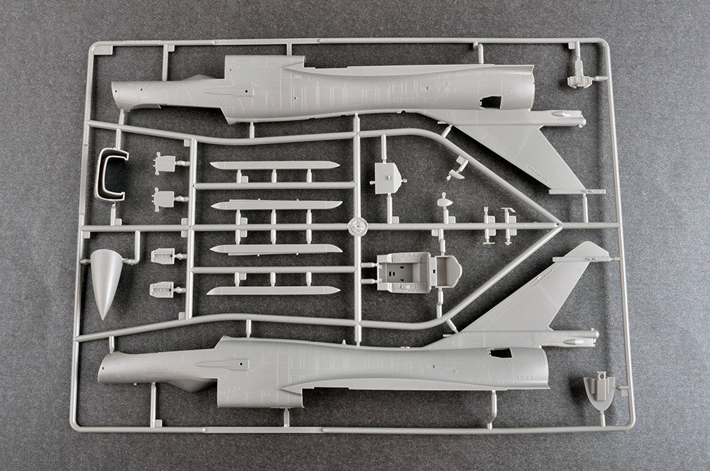 Trumpeter 05826 PLAAF J-10C Vigorous Dragon 1/48 – obrázek 8