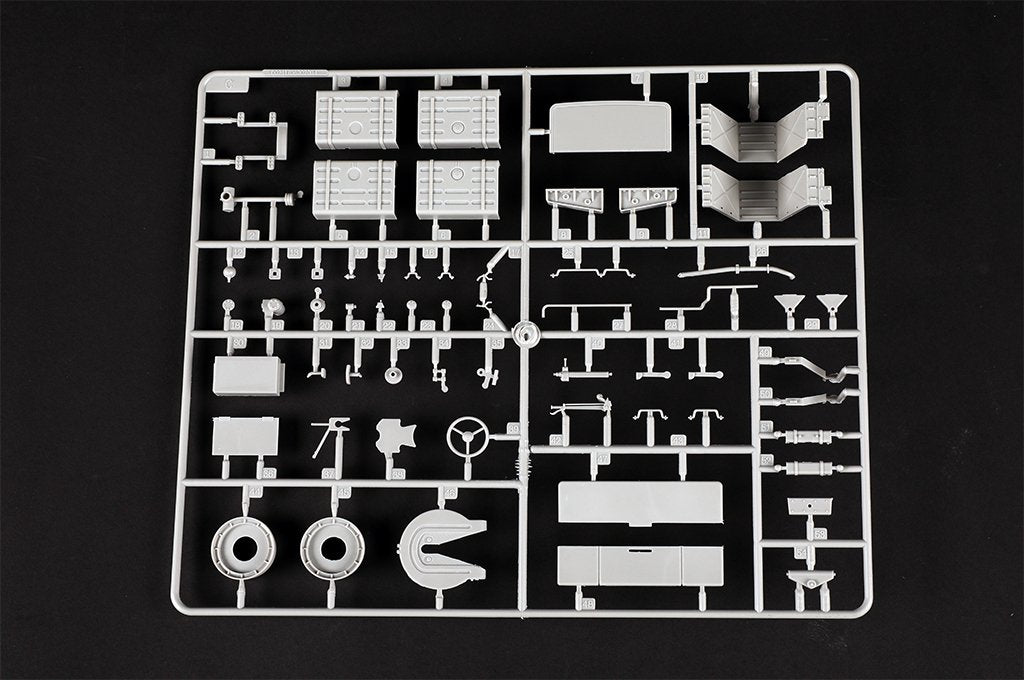 Trumpeter 01090 KZKT-74282 Heavy Tractor 1/35 – image 13