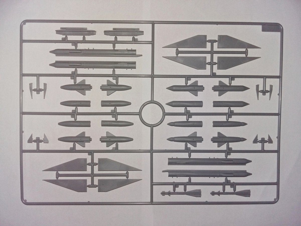 ICM 48903 MiG-25 PD, chasseur intercepteur soviétique (1/48) – image 5
