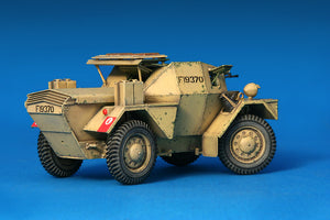 MiniArt 35067 DINGO Mk.1b BRITISH SCOUT CAR w/CREW 1/35 – image 11