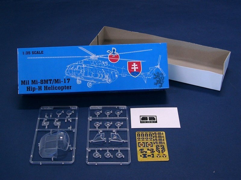 Trumpeter 05102 Mi-8MT/Mi-17 Hip-H Helicopter 1/35 – Bild 2