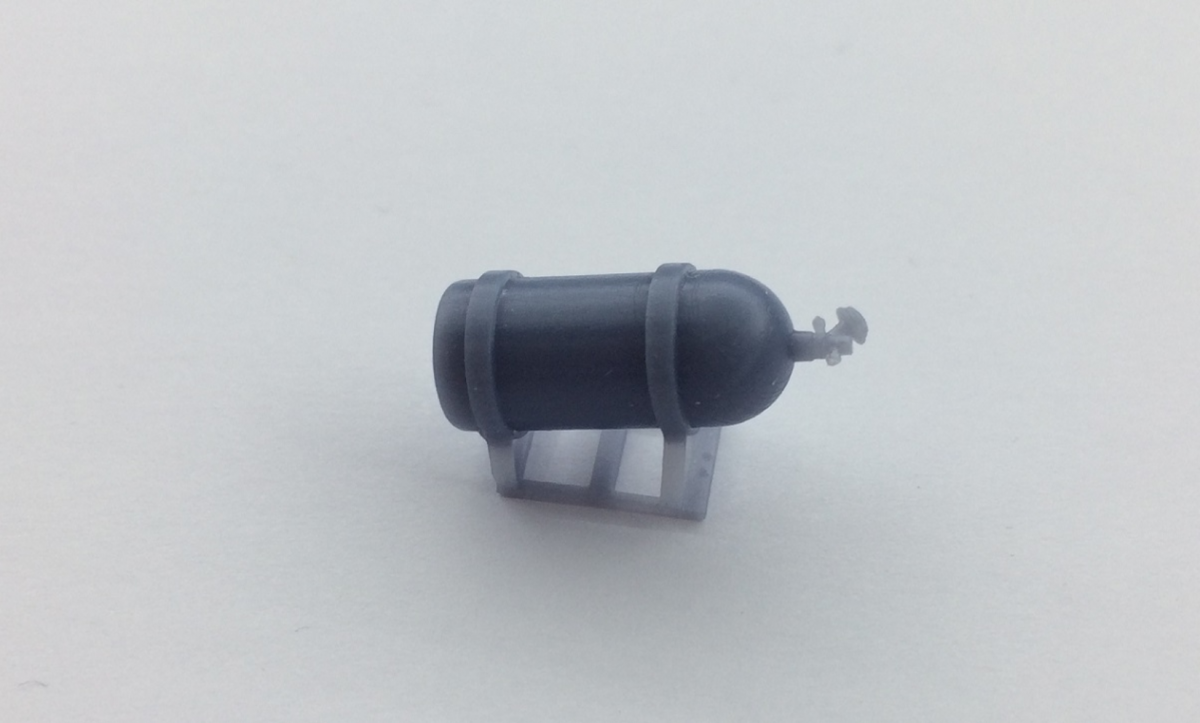 Yamamoto Model Parts YMPTUN3S Nitro Cylinder on Stand 1/24 – image 2