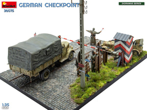 MiniArt 36075 German Checkpoint. 3t Cargo Truck 3,6-36S &amp;amp; Kfz.1 Type 170VK w/ Feldgendarmerie. Big Set 1/35 – Bild 7