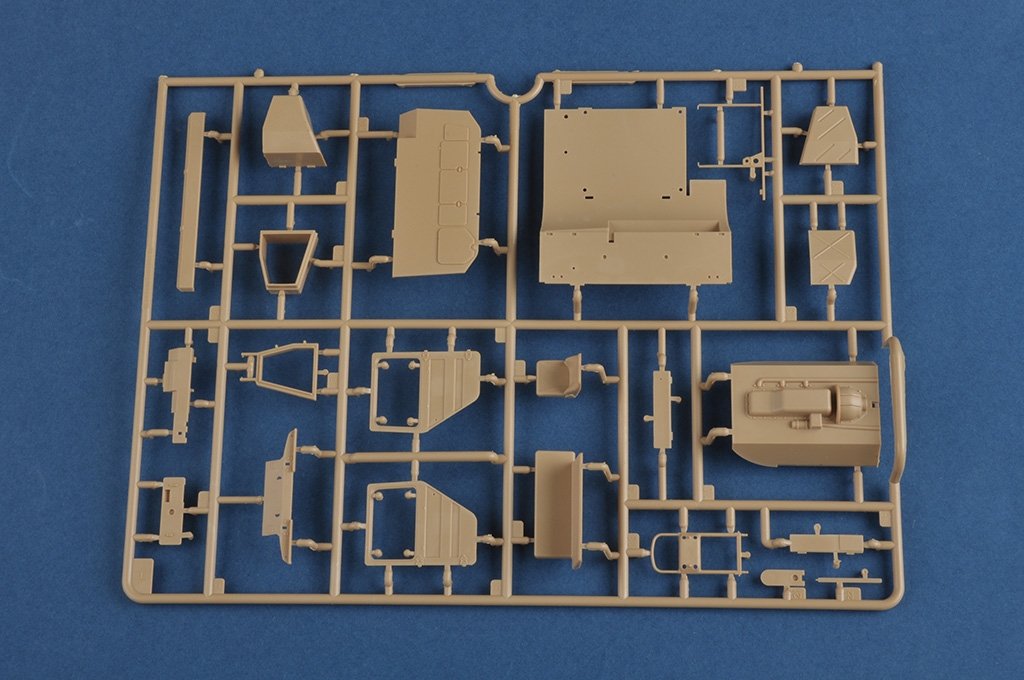 Hobby Boss 85522 LKW 7t mil verre 1/35 – image 6