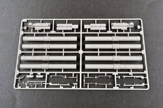 Trumpeter 06801 DKM U-Boat Type VIIC U-552 1/48 – image 16