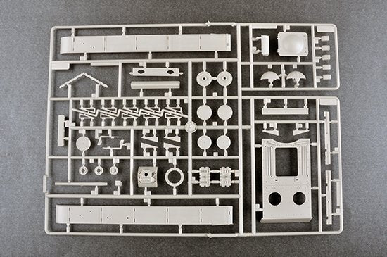 Trumpeter 09597 KV-1 1942 Simplified Turret Tank w/Tank Crew 1/35 – Bild 7