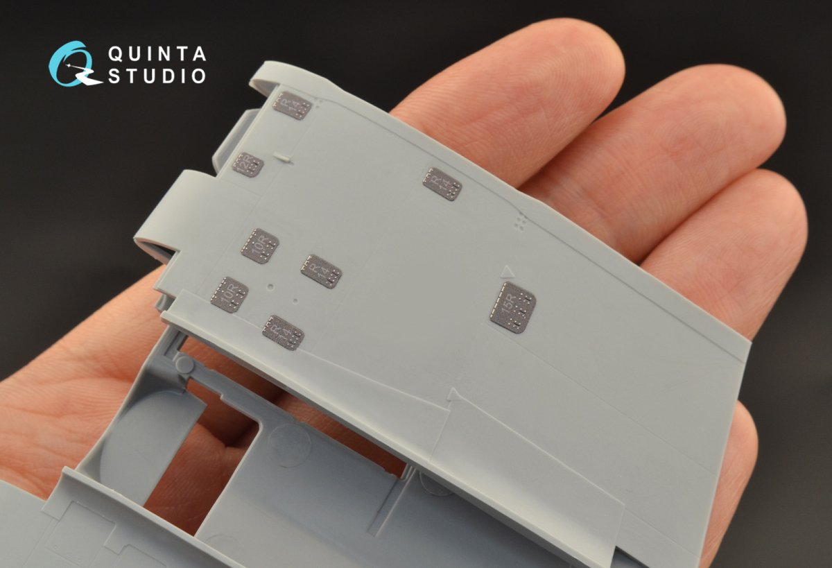 Quinta Studio QP48005 IL-2 (single seater) lights, hatches and panels (Zvezda) 1/48 – Bild 3