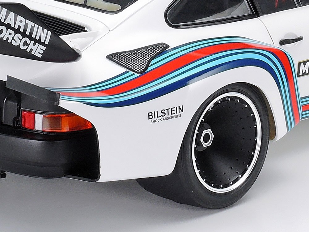Tamiya 12057 Porsche 935 Martini 1/12 – obrázek 9