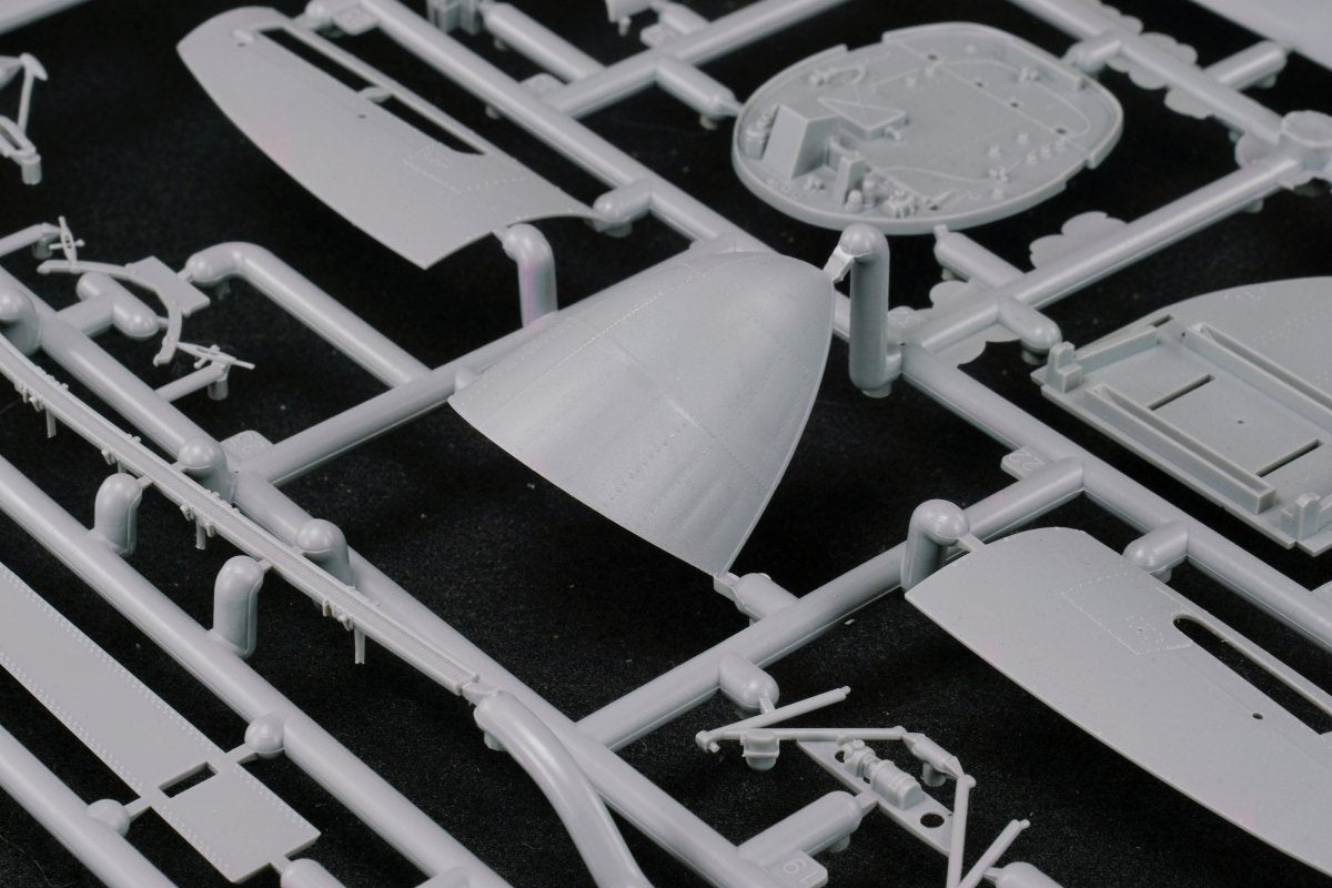 Border Model BF-010 Avro Lancaster B Mk.I/III with full Interior 1/32 – Bild 17