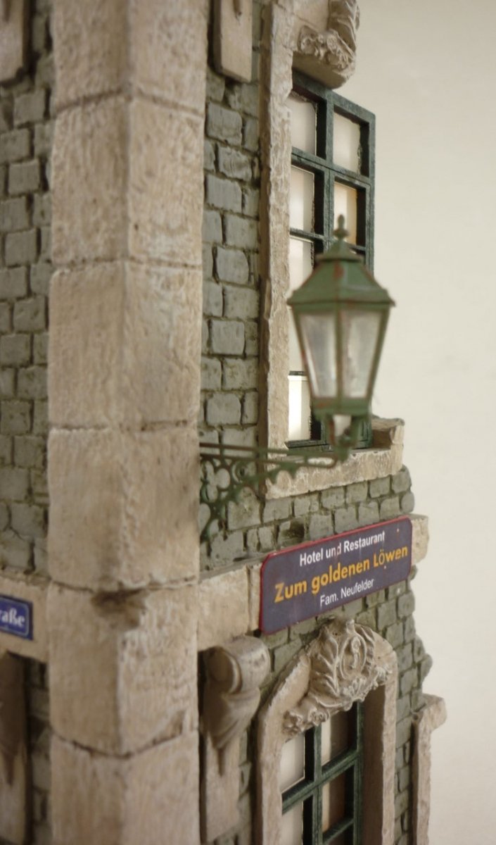 RT-Diorama 35253 Diorama-Base: Cityhouse Corner 1/35 – Bild 8