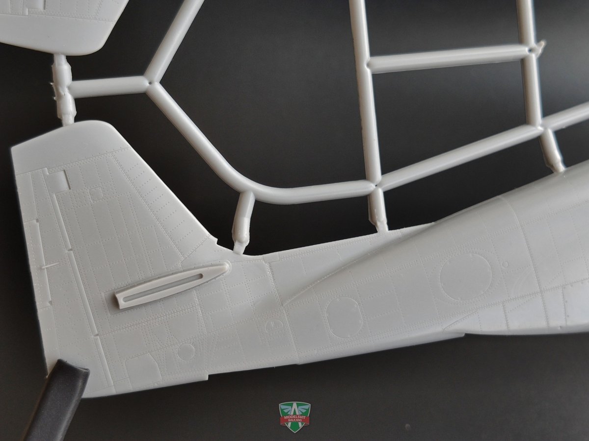 Modelsvit 4818 F-82F/G Twin Mustang 1/48 – zdjęcie 9