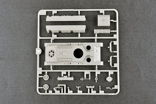 Trumpeter 07151 Soviet T-28 Medium Tank (Riveted) 1/72 – image 4