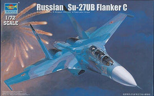 Trumpeter 01645 Russian Su-27UB Flanker C Fighter (1/72)