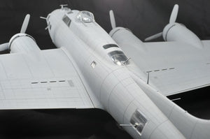HK Models 01E04 B-17 Flying Fortress F and G 1/32 – Bild 8