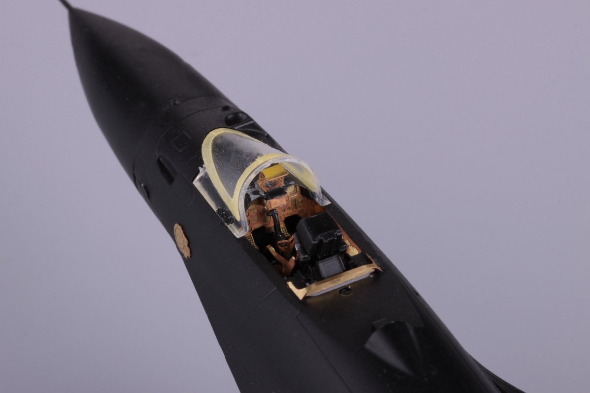 Eduard 73580 Su-33 Flanker D ZVEZDA 1/72 – zdjęcie 6