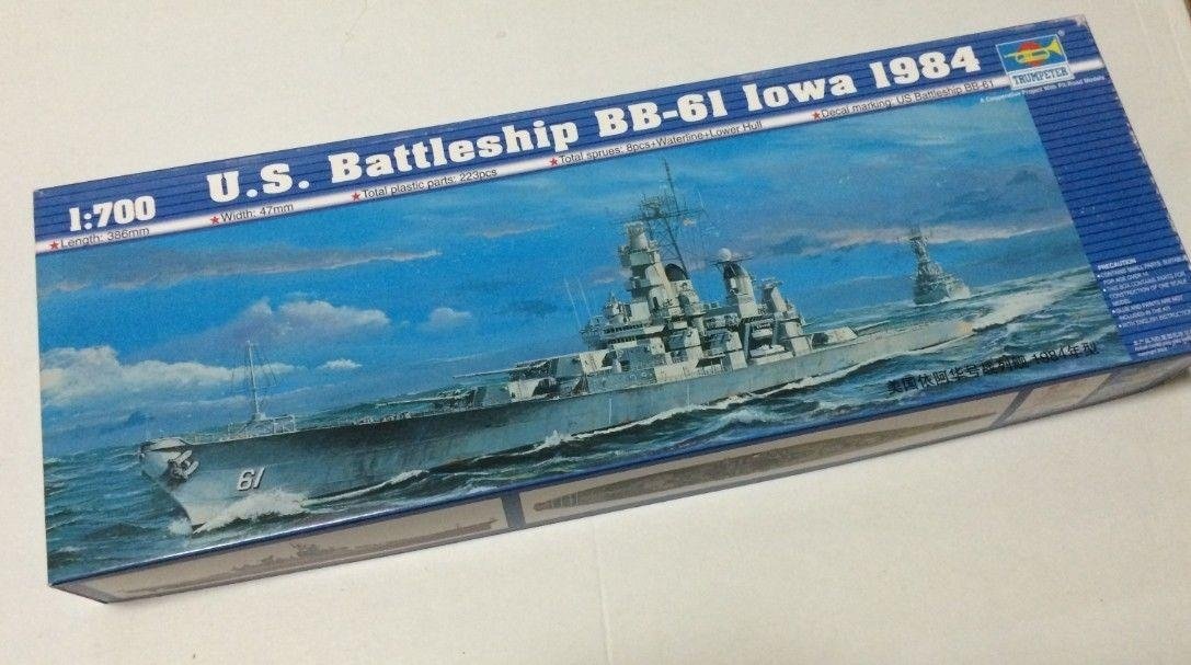 Trumpeter 05701 US Battleship BB-61 Iowa 1984 Modern 1/700 – obrázek 2
