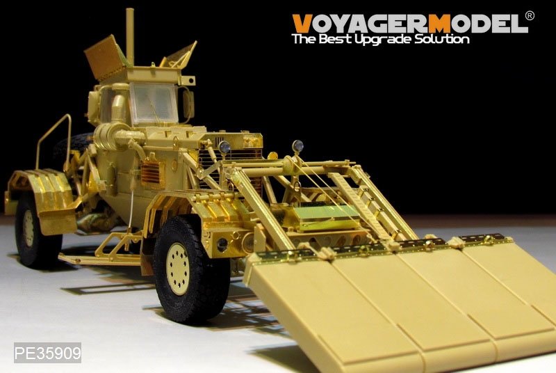 Voyager Model PE35909 Modern US Husky Mk.III Vehicle Mounted Mine Detector for PANDA 1/35 – image 7