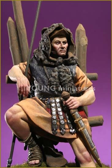 Young Miniatures YH7004 Roman Imaginifer 1st Century AD 70mm – image 3