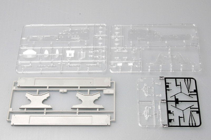 Trumpeter 04519 Russian Navy Slava class Cruiser Varyag ex-Chervona Ukrayina 1/350 – image 6