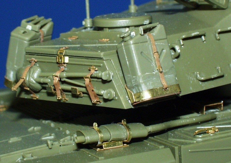 Eduard 35504 M41A3 Walker Bulldog 1/35 AFV Club – image 3