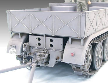 Tamiya 35239 German 18-Ton Heavy Half-Track FAMO 1/35 – Bild 11