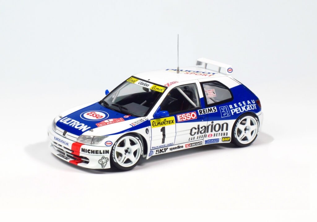 NuNu PN24009 Peugeot 306 MAXi &amp;#39;96 MONTE CARLO RALLY 1/24 – obrázek 2