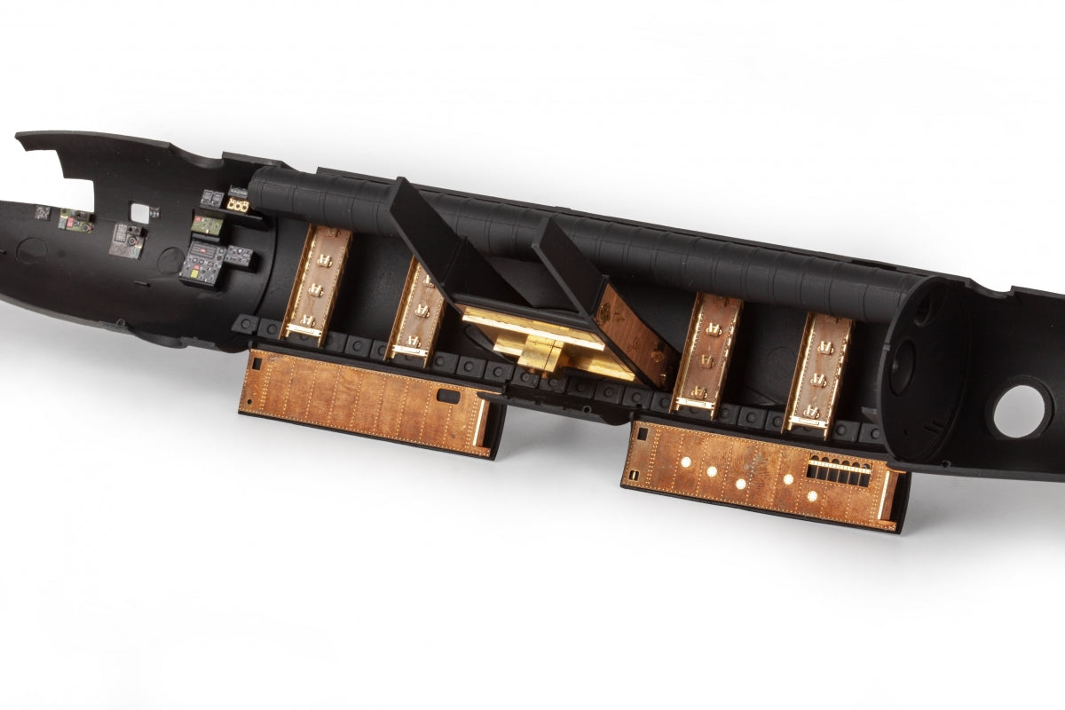 Eduard 72733 B-29 bomb bay HOBBY 2000, ACADEMY 1/72 – image 2