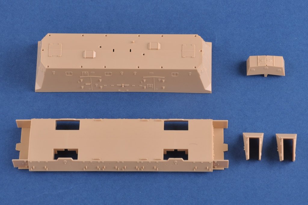 Hobby Boss 82924 German Kommandowagen of BP-42 1/72 – zdjęcie 2