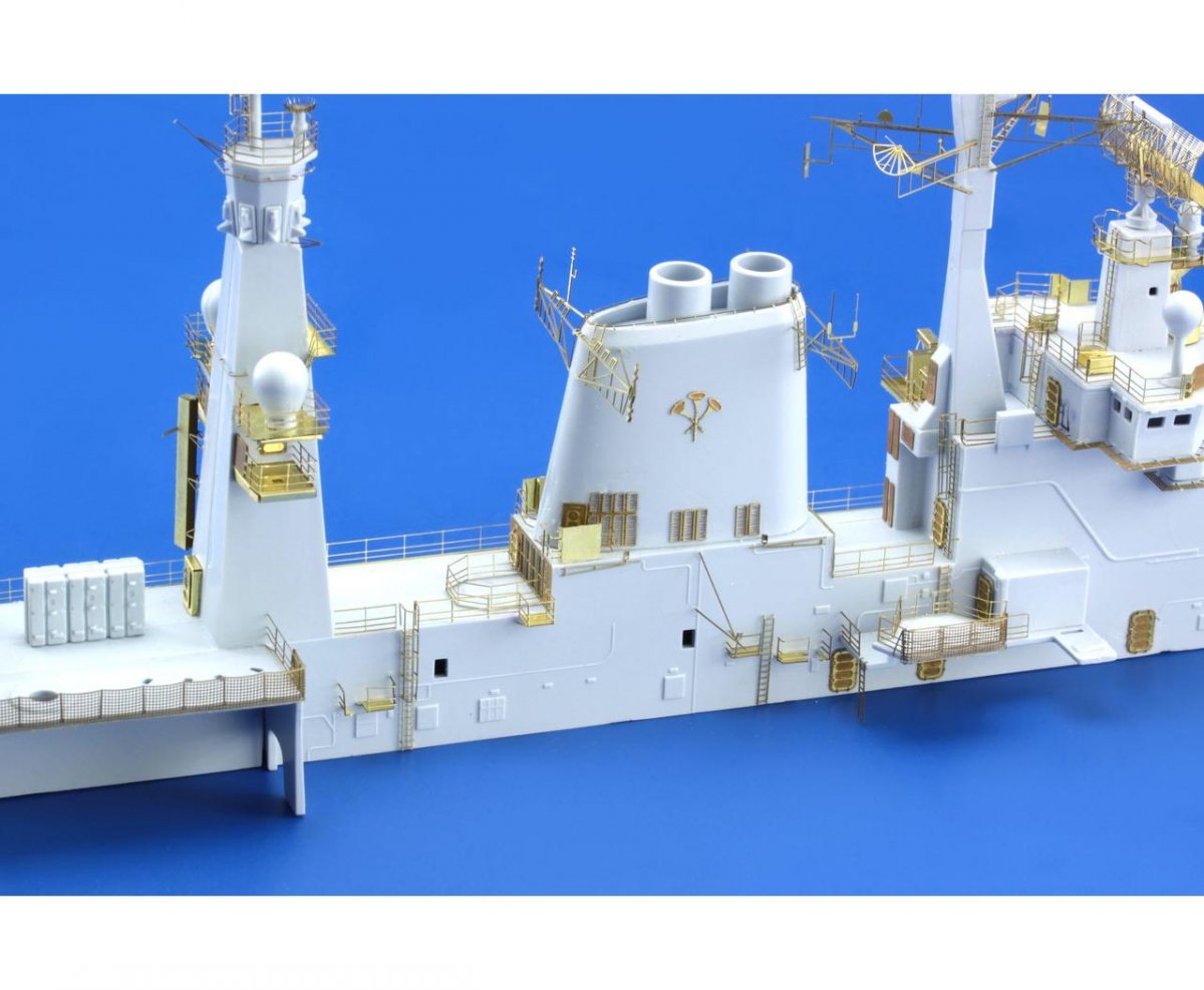 Eduard 53136 HMS Illustrious superstructure AIRFIX 1/350 – Bild 8