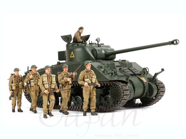 Tamiya 25174 British Tank Sherman VC Firefly (w/6 Figures) 1/35 – image 2