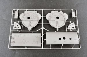 Trumpeter 06801 DKM U-Boat Type VIIC U-552 1/48 – image 13