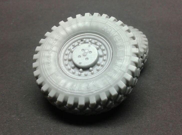 Panzer Art R35-587 RG-31 Mk5 MRAP road wheels 1/35