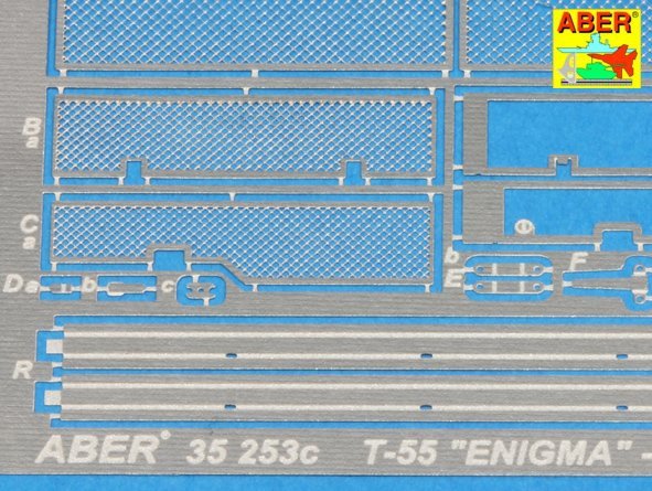 Aber 35253 Iraqi Medium Tank T-55 ENIGMA - vol.1 - basic set 1/35 – image 6