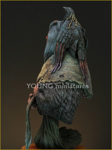 Young Miniatures YH1821 Blackfoot Raven Bearer 1/10 – image 4