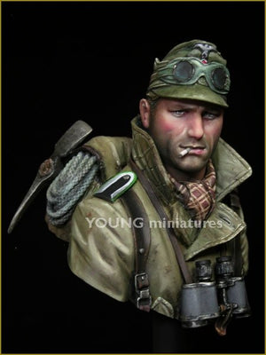 Young Miniatures YM1836 GERMAN GEBIRGSJAGER 1942 1/10 – Bild 8