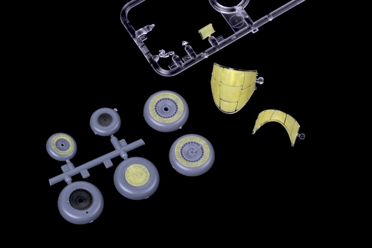 Eduard EX946 For 335A TFace TAMIYA 1/48 – image 3
