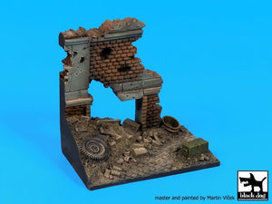 Black Dog D35115 Europe street ruin base 1/35 – image 5