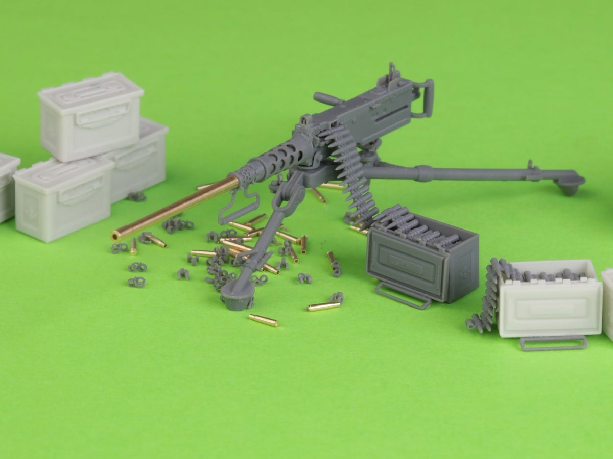 Master GM-35-064 Browning M2HB .50 cal (12.7mm) - M3 machine gun on tripod - WWII period (with M2 ammo box) 1/35 – image 2