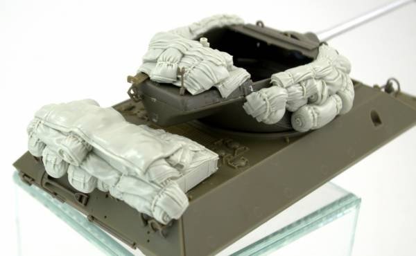 Panzer Art RE35-703 M36 “Jackson” stowage set 1/35 – immagine 5