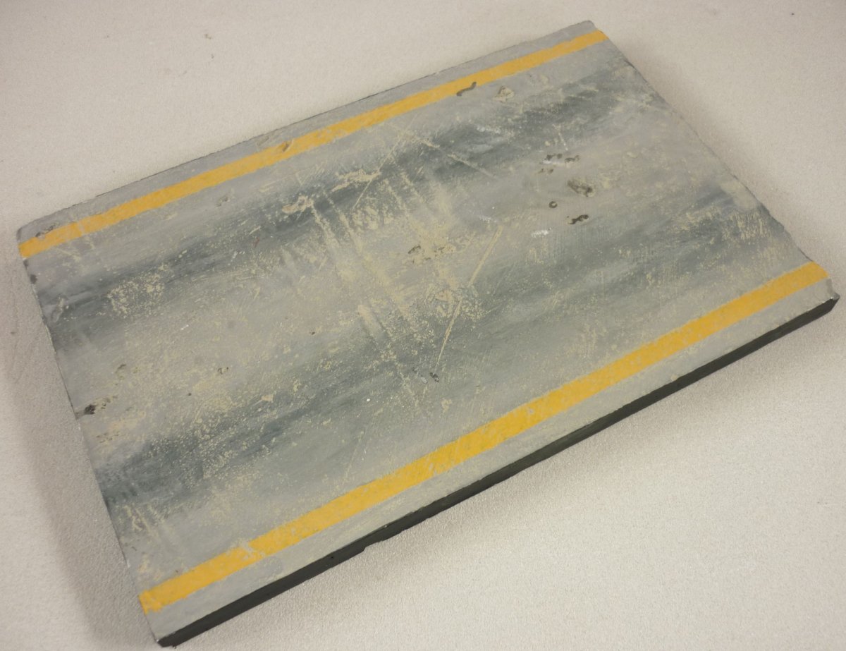 RT-Diorama 35263 Roadway elements (concrete) 2 pcs. 1/35 – image 7