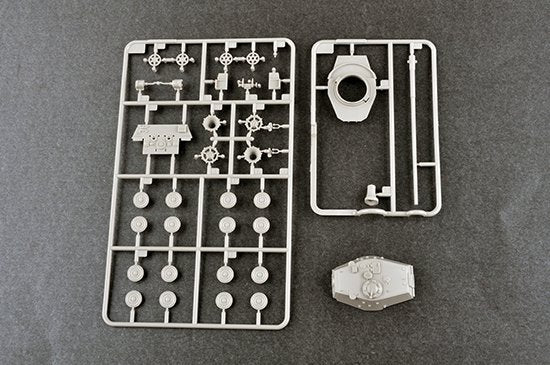 Trumpeter 07125 German E-75 (75-100 tons)/Standardpanzer 1/72 – image 4
