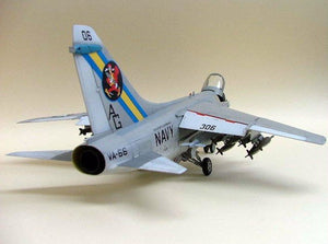 Hasegawa B8 A-7A Corsair II 1/72 – Bild 2