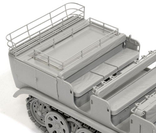 Dragon 6545 Sd.Kfz.7 8t Half-Track Early Production w/Crew 1/35 – image 10