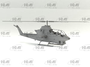 ICM 32062 AH-1G Cobra with Vietnam War US Helicopter Pilots 1/32 – image 4