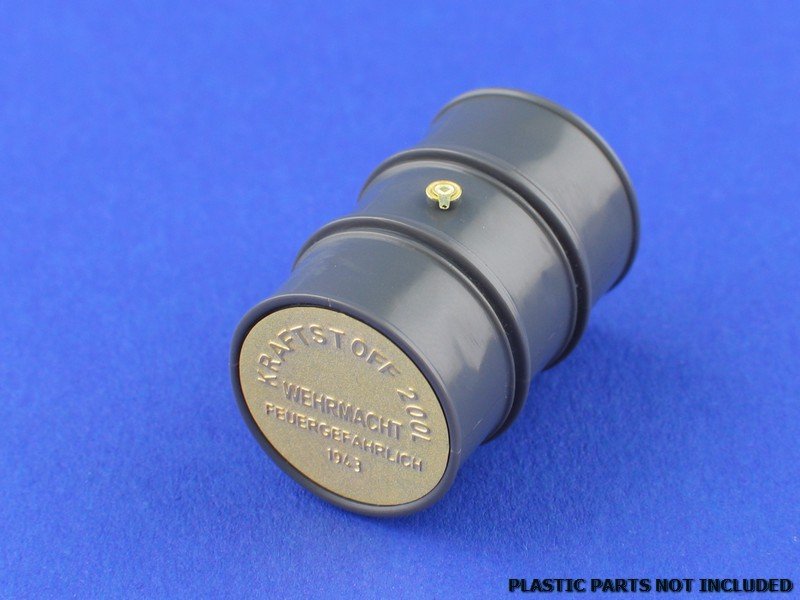 Aber 35A114 German WWII 200ltr. fuel drum covers 1/35 – Bild 3