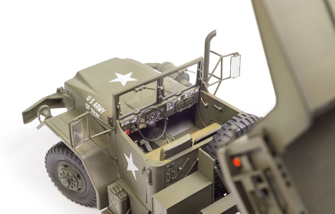 AFV Club 35322 M51A2 5-ton Dump Truck 1/35 – image 4