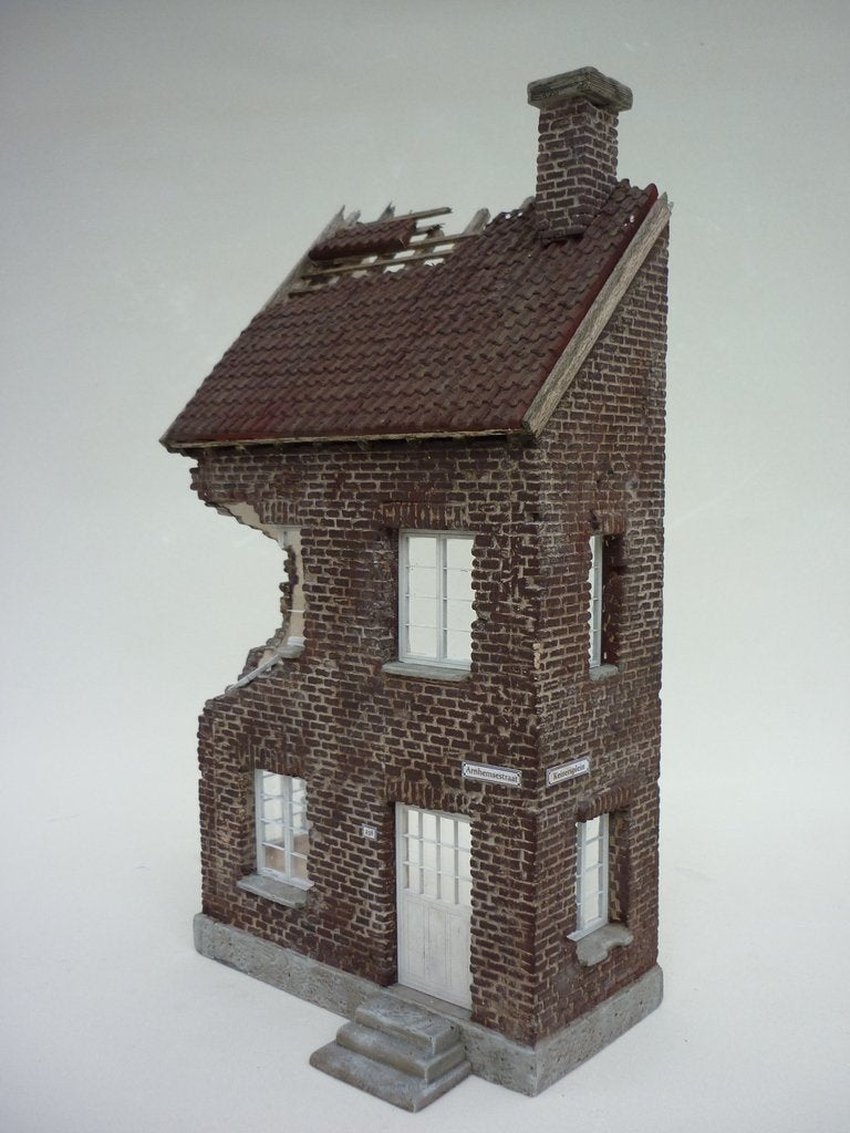 RT-Diorama 35163 Old Brick House 1/35 – Bild 6
