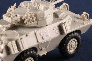 Trumpeter 07442 LAV-150 APC 90mm Mecar Gun 1/72 – image 10