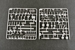 Trumpeter 05628 German Navy Aircraft Carrier DKM Peter Strasser 1/350 – obrázek 8